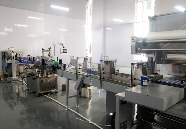 瓶裝水直線灌裝設(shè)備